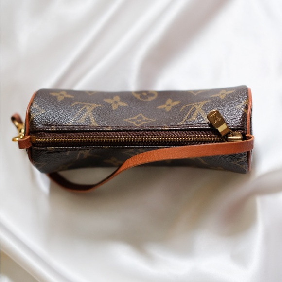 ✨ Authentic Louis Vuitton Mini Papillon Bag Barrel Monogram Logo Purse ✨ - Picture 7 of 7